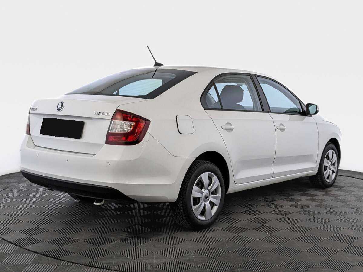 Skoda Rapid 2018 года с пробегом. Фото: #4