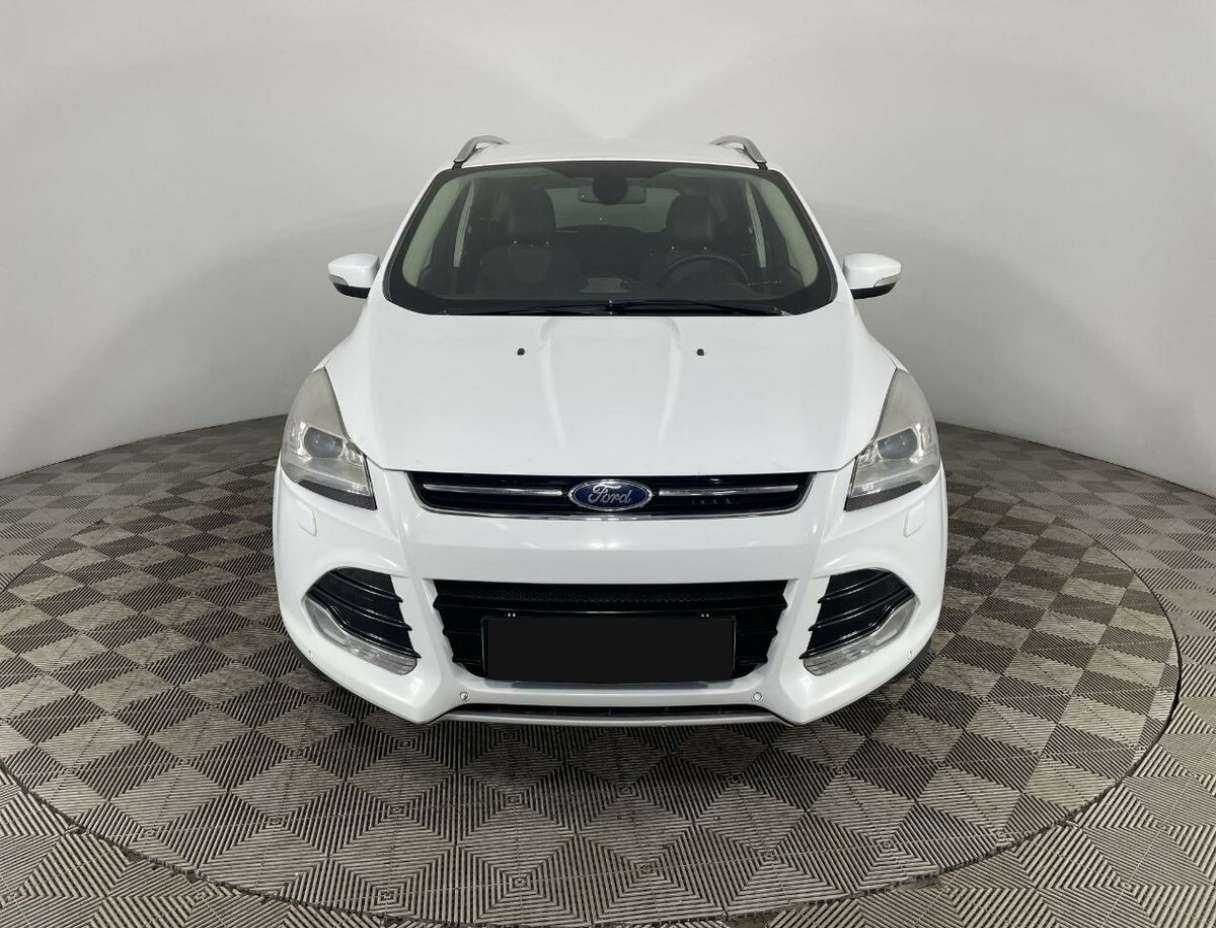 Ford Kuga 2015 года с пробегом. Фото: #0