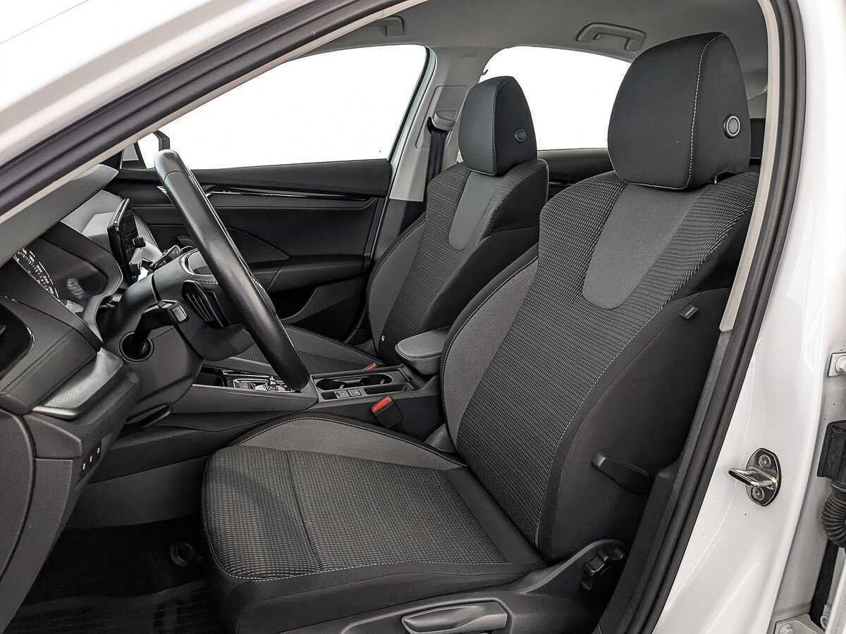 Skoda Octavia 2021 года с пробегом. Фото: #19