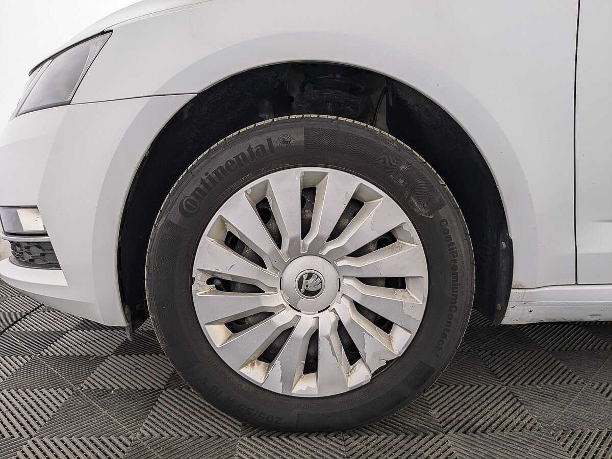 Skoda Octavia 2019 года с пробегом. Фото: #10