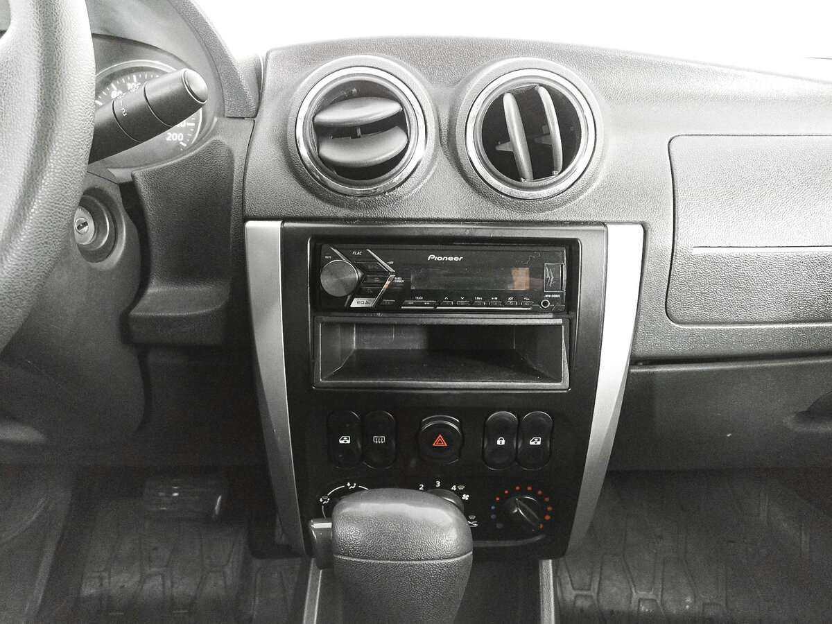 Nissan Almera 2018 года с пробегом. Фото: #12