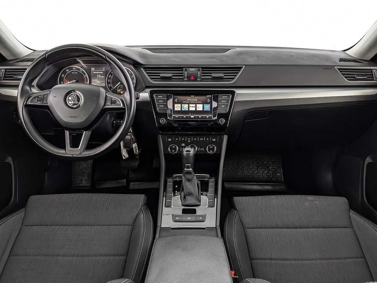 Skoda Superb 2018 года с пробегом. Фото: #9