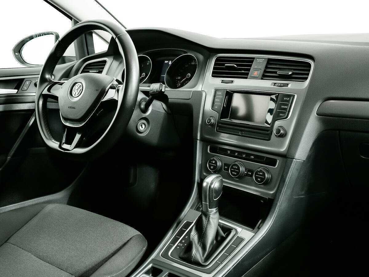 Volkswagen Golf 2015 года с пробегом. Фото: #8