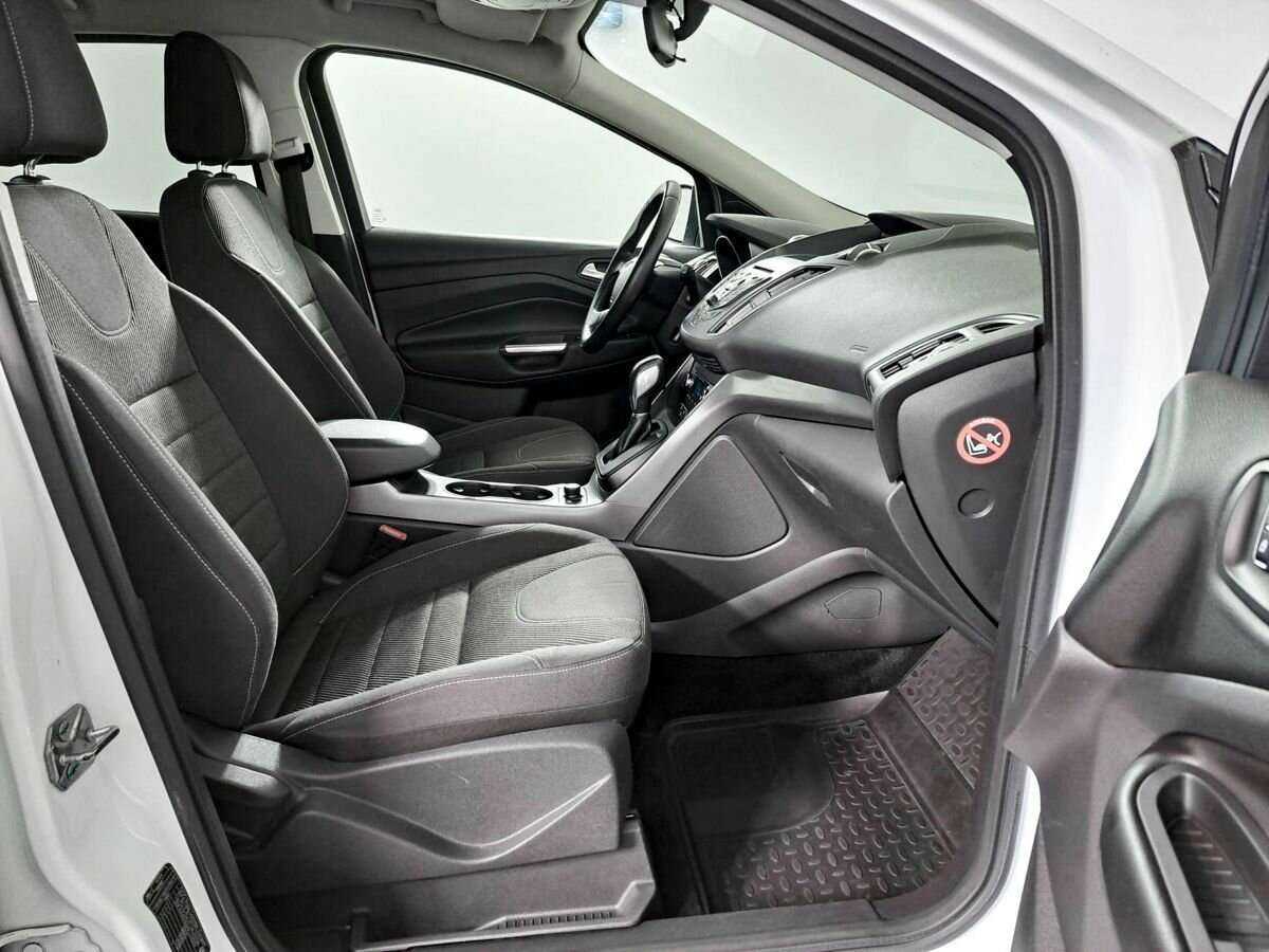 Ford Kuga 2015 года с пробегом. Фото: #8