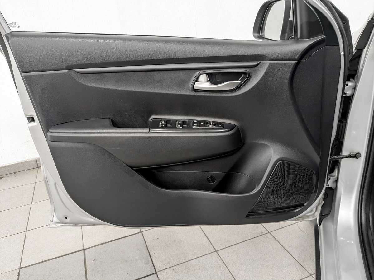 Kia Rio 2020 года с пробегом. Фото: #18