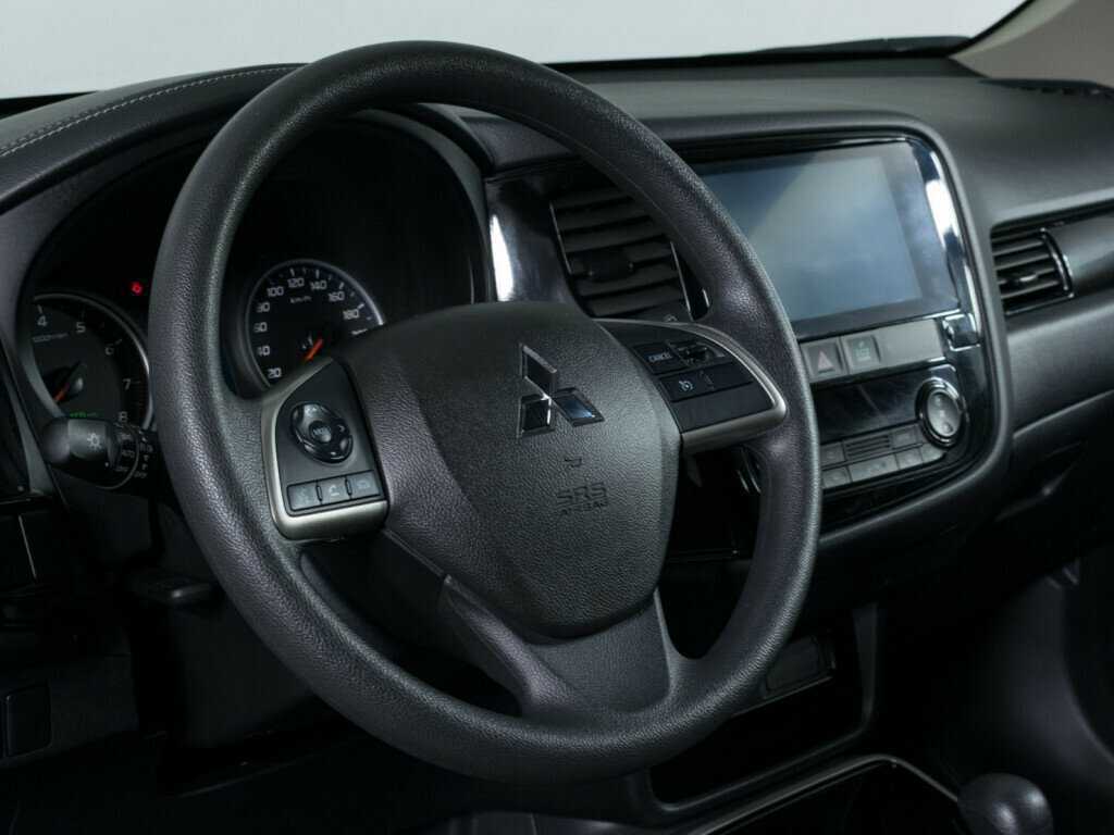 Mitsubishi Outlander 2022 года с пробегом. Фото: #11