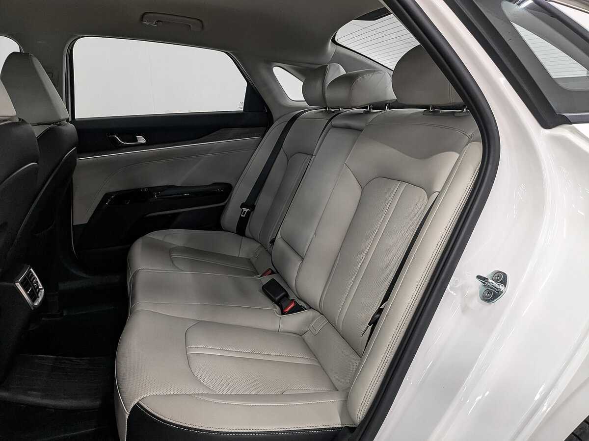 Kia K5 2022 года с пробегом. Фото: #16