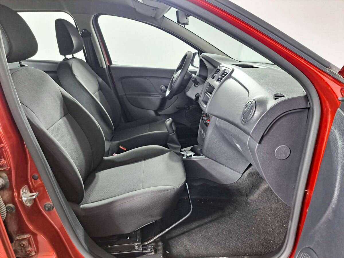 Renault Logan 2019 года с пробегом. Фото: #8