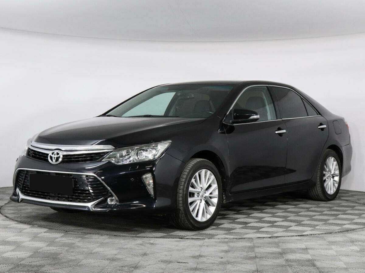Toyota Camry 2015 года с пробегом. Посмотреть фото