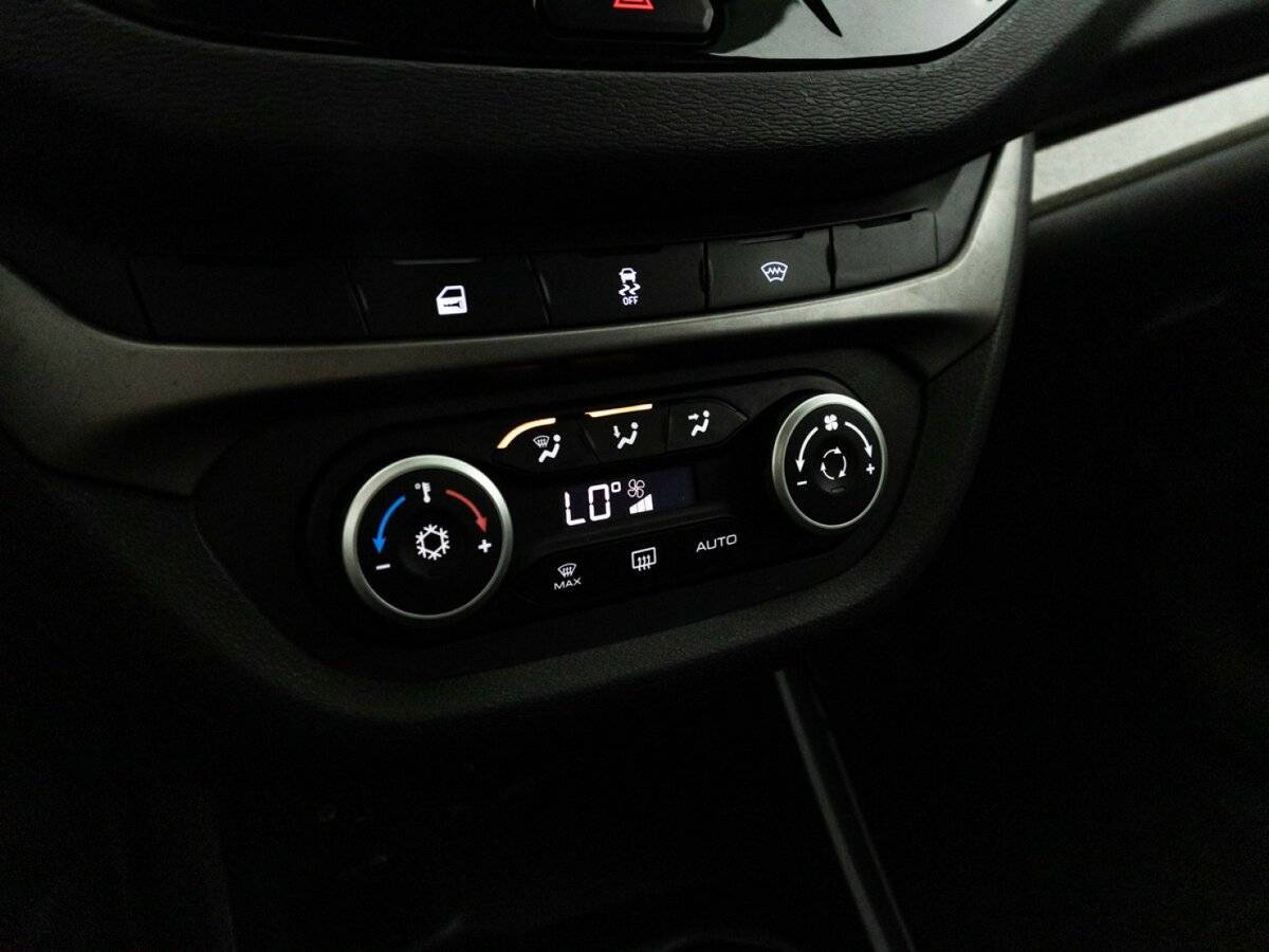 Lada (ВАЗ) Vesta 2019 года с пробегом. Фото: #15