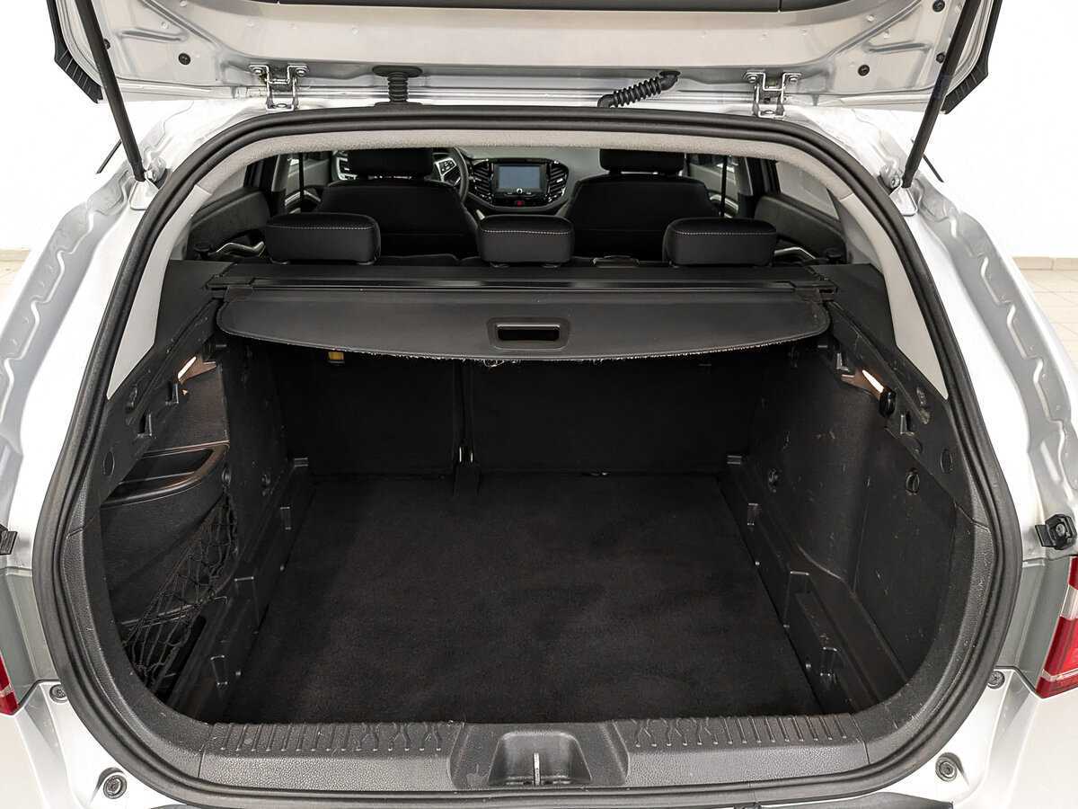 Lada (ВАЗ) Vesta 2018 года с пробегом. Фото: #9