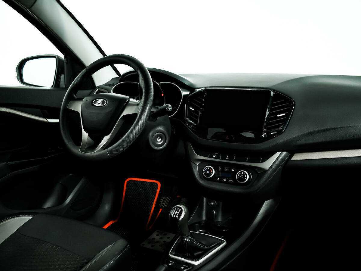 Lada (ВАЗ) Vesta 2017 года с пробегом. Фото: #8