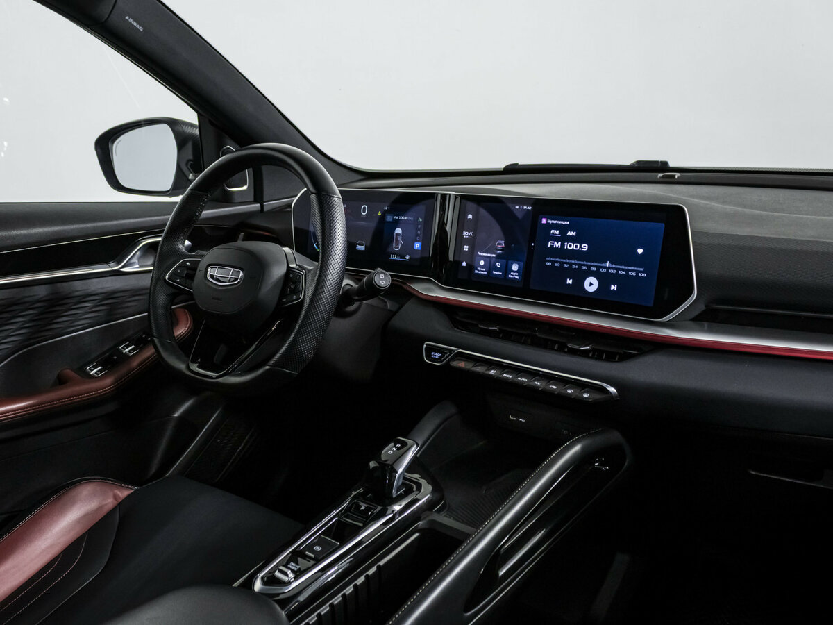 Geely Coolray 2023 года с пробегом. Фото: #6