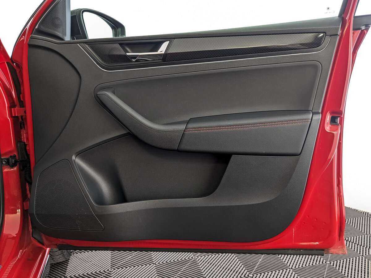 Skoda Rapid 2019 года с пробегом. Фото: #18