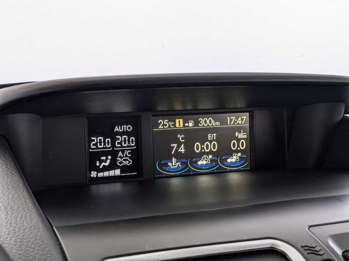 Subaru Forester 2015 года с пробегом. Фото: #21