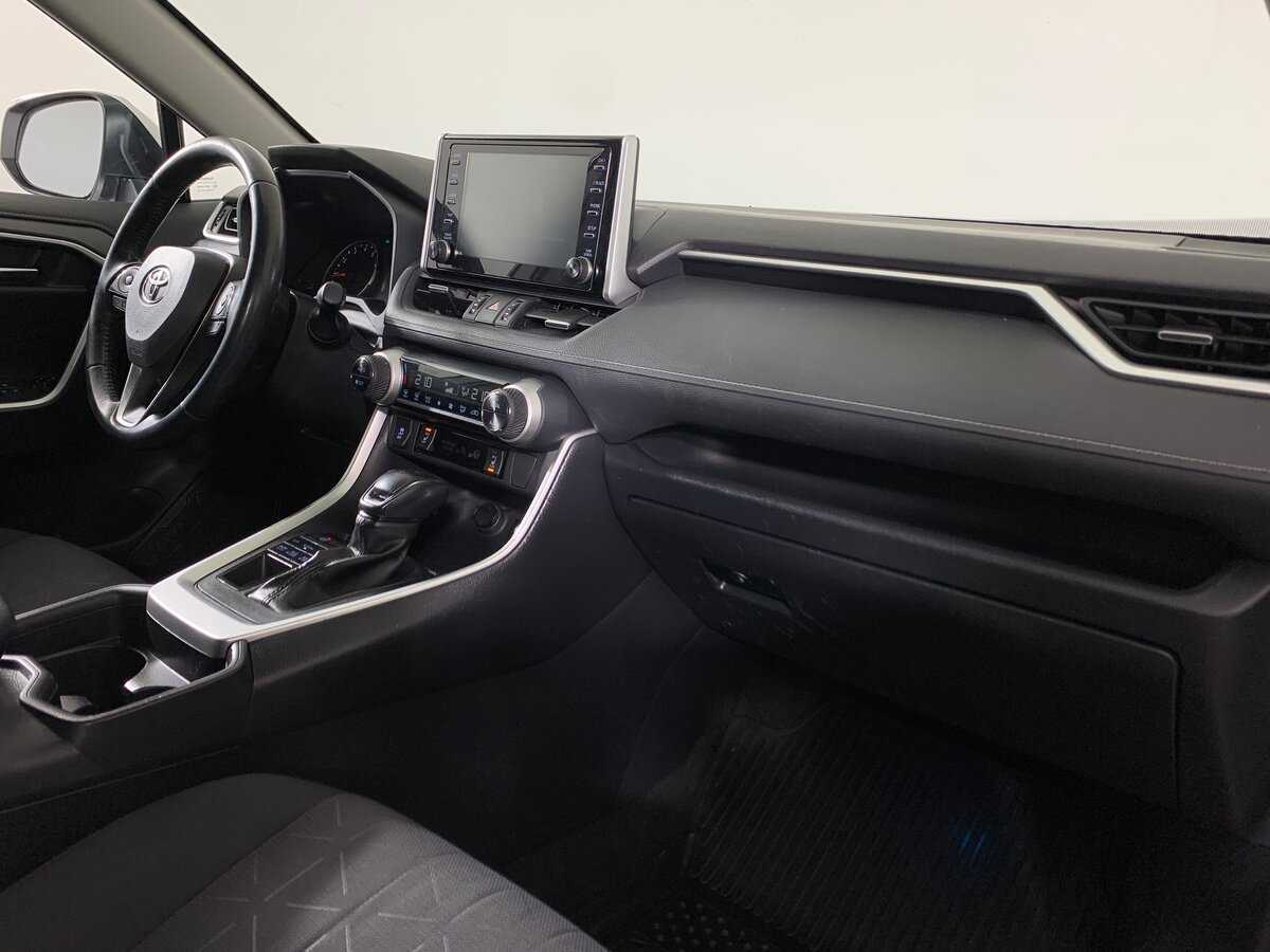 Toyota RAV4 2020 года с пробегом. Фото: #13