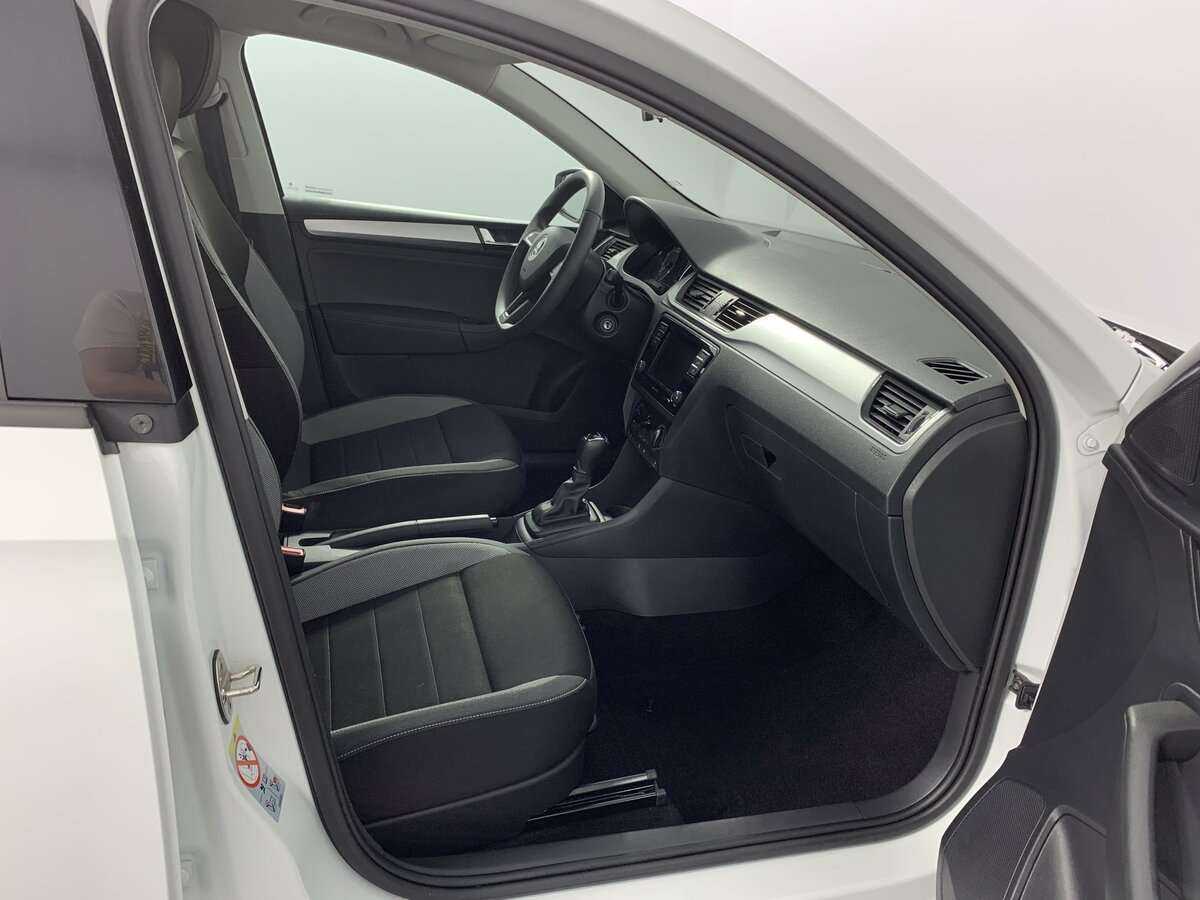 Skoda Rapid 2019 года с пробегом. Фото: #12