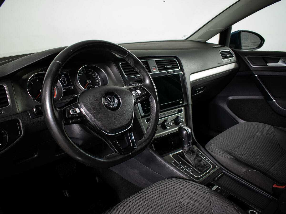 Volkswagen Golf 2012 года с пробегом. Фото: #12