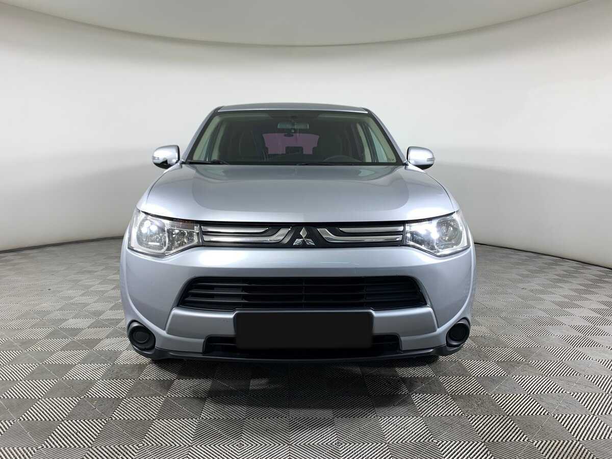 Mitsubishi Outlander 2013 года с пробегом. Фото: #1