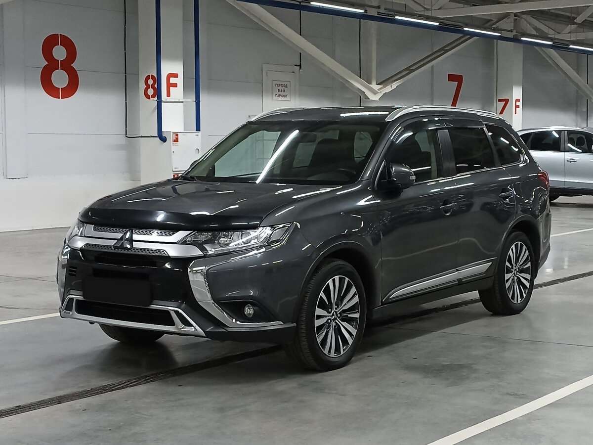 Mitsubishi Outlander 2020 года с пробегом. Посмотреть фото