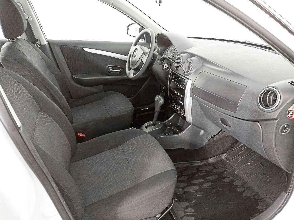 Nissan Almera 2018 года с пробегом. Фото: #8