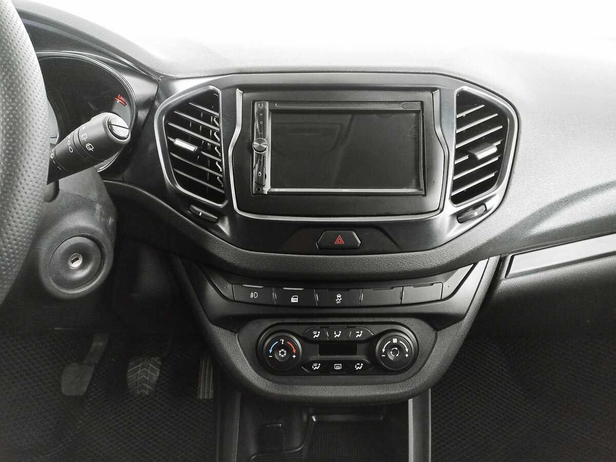 Lada (ВАЗ) Vesta 2021 года с пробегом. Фото: #14