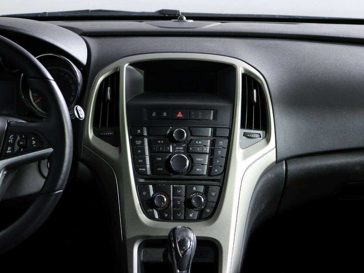 Opel Astra 2012 года с пробегом. Фото: #10