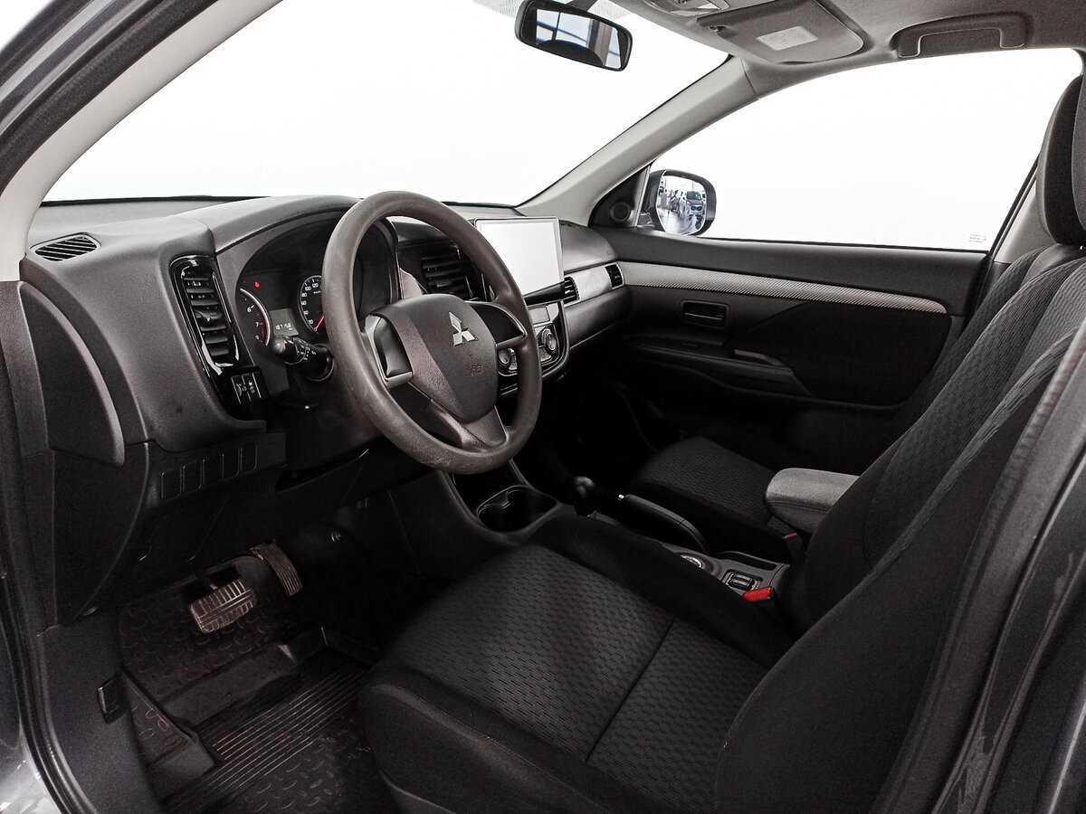 Mitsubishi Outlander 2014 года с пробегом. Фото: #9