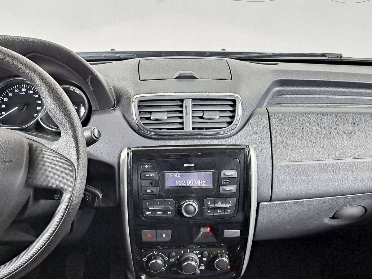 Nissan Terrano 2019 года с пробегом. Фото: #10