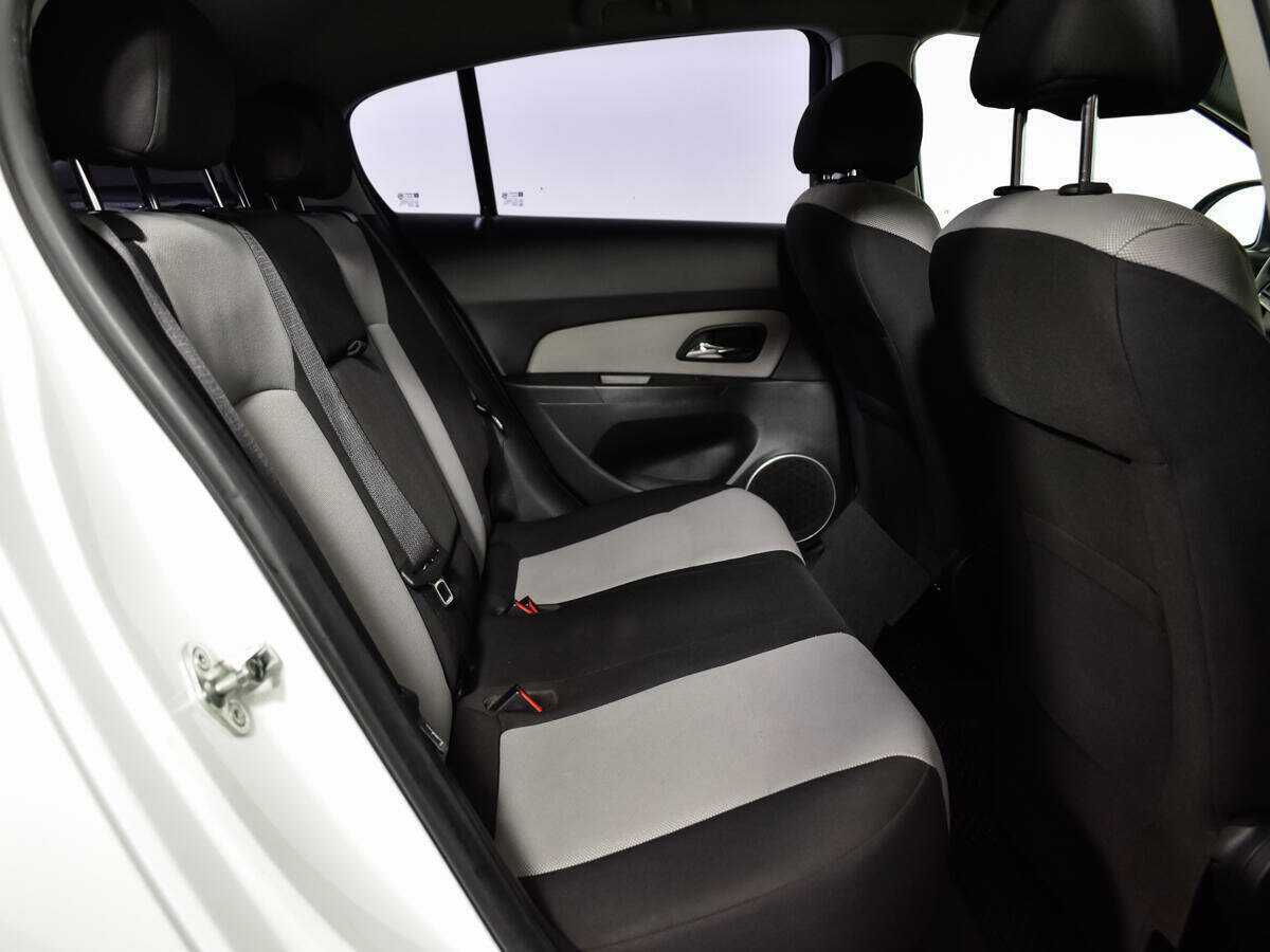 Chevrolet Cruze 2013 года с пробегом. Фото: #9