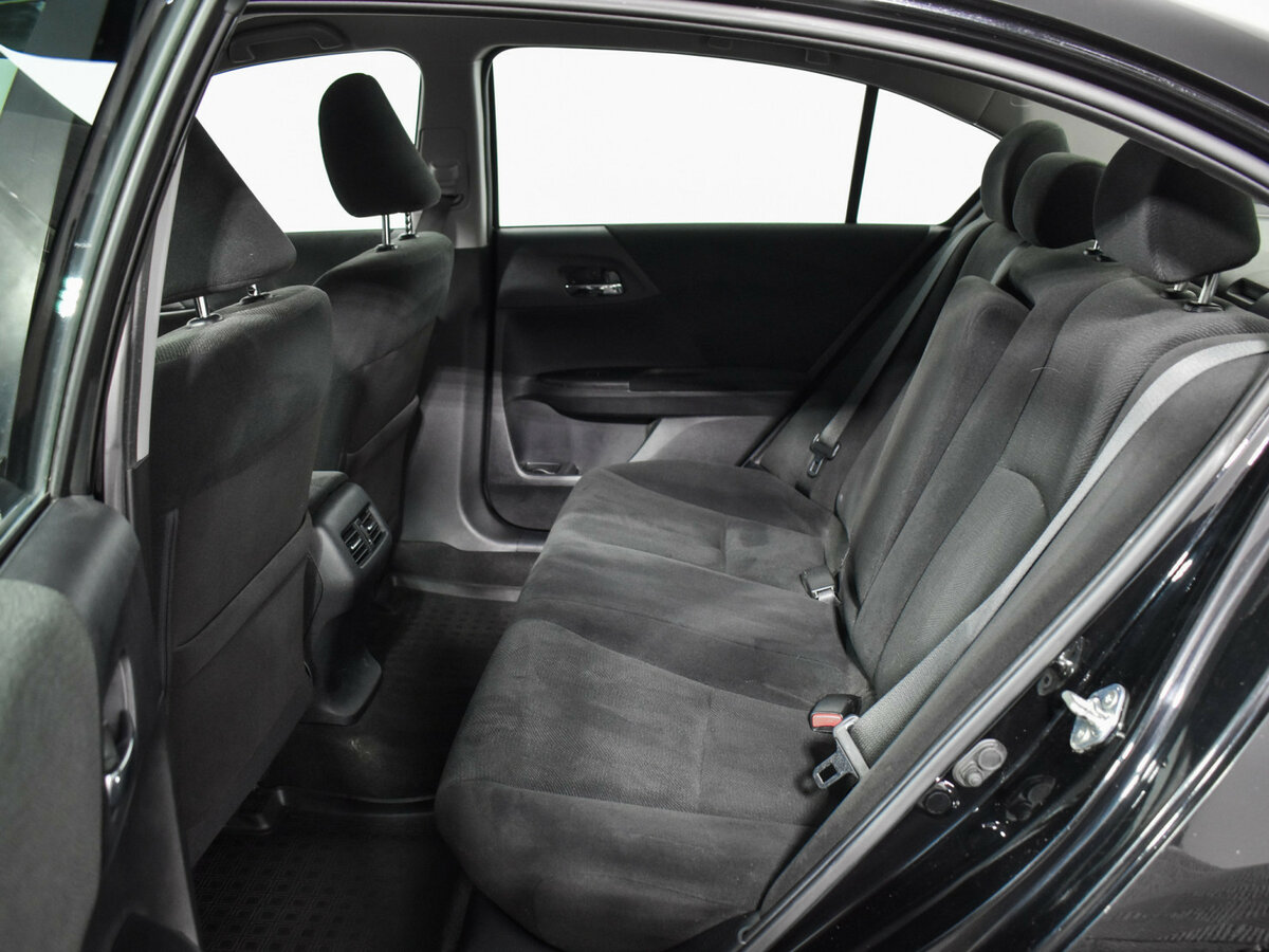 Honda Accord 2013 года с пробегом. Фото: #9