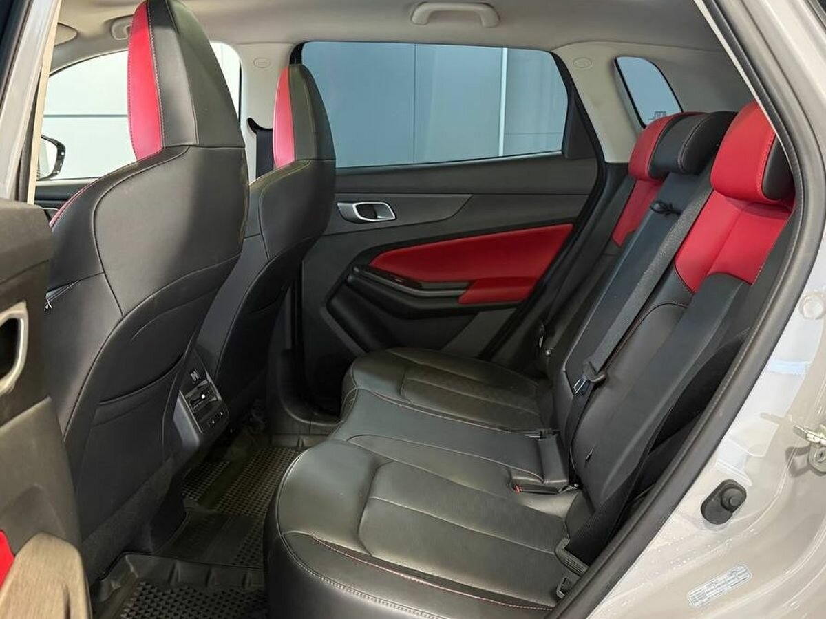 Changan UNI-S (CS55 Plus) 2024 года с пробегом. Фото: #8