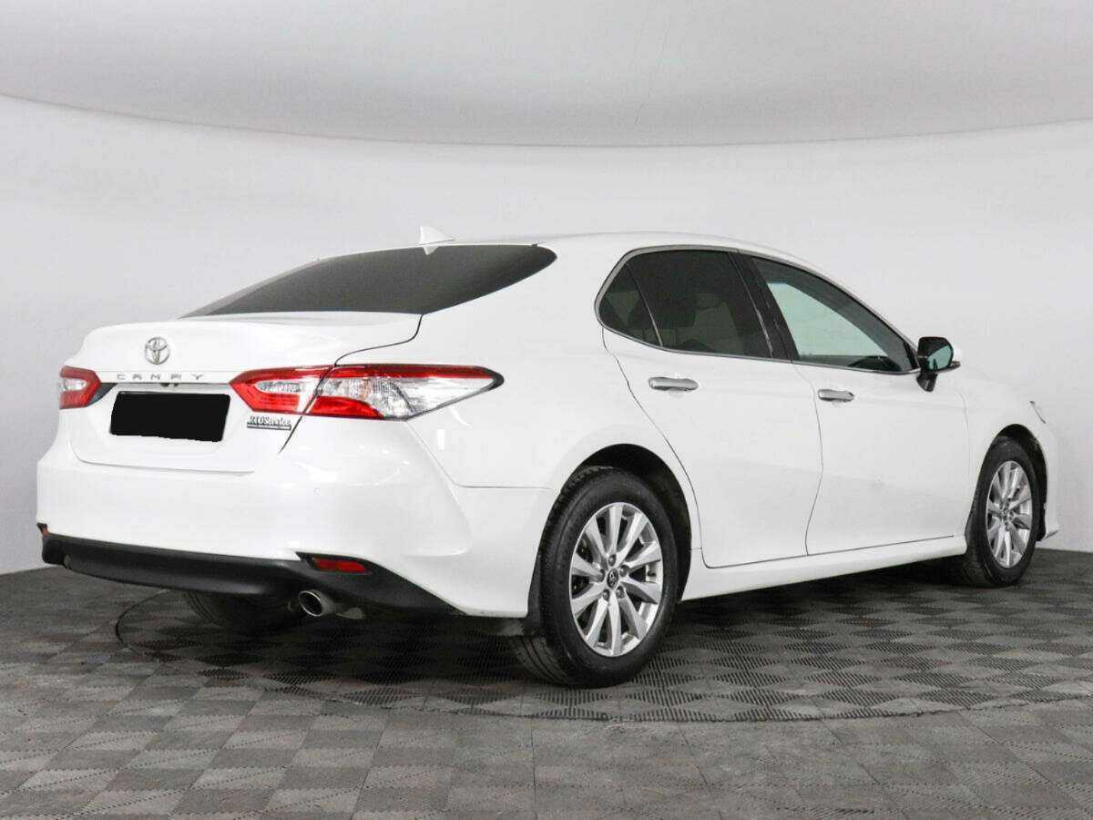 Toyota Camry 2019 года с пробегом. Фото: #4