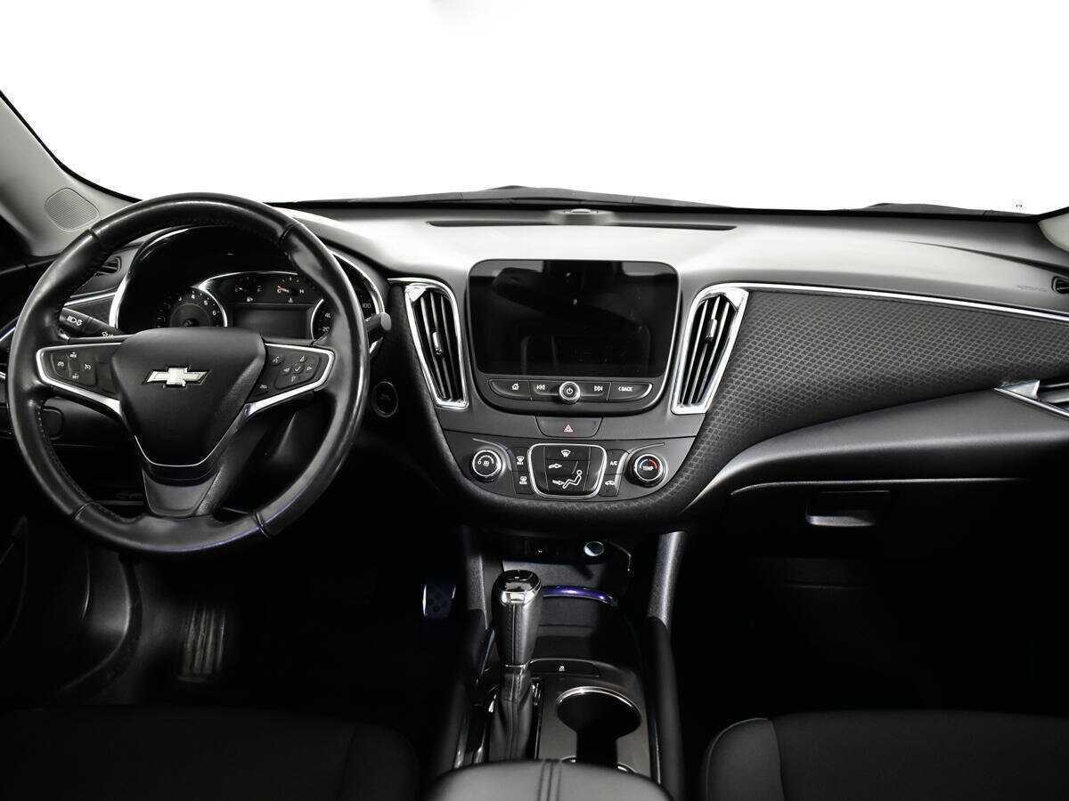 Chevrolet Malibu 2017 года с пробегом. Фото: #9
