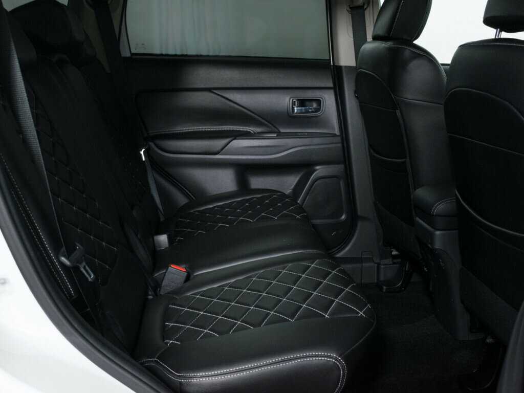 Mitsubishi Outlander 2022 года с пробегом. Фото: #9