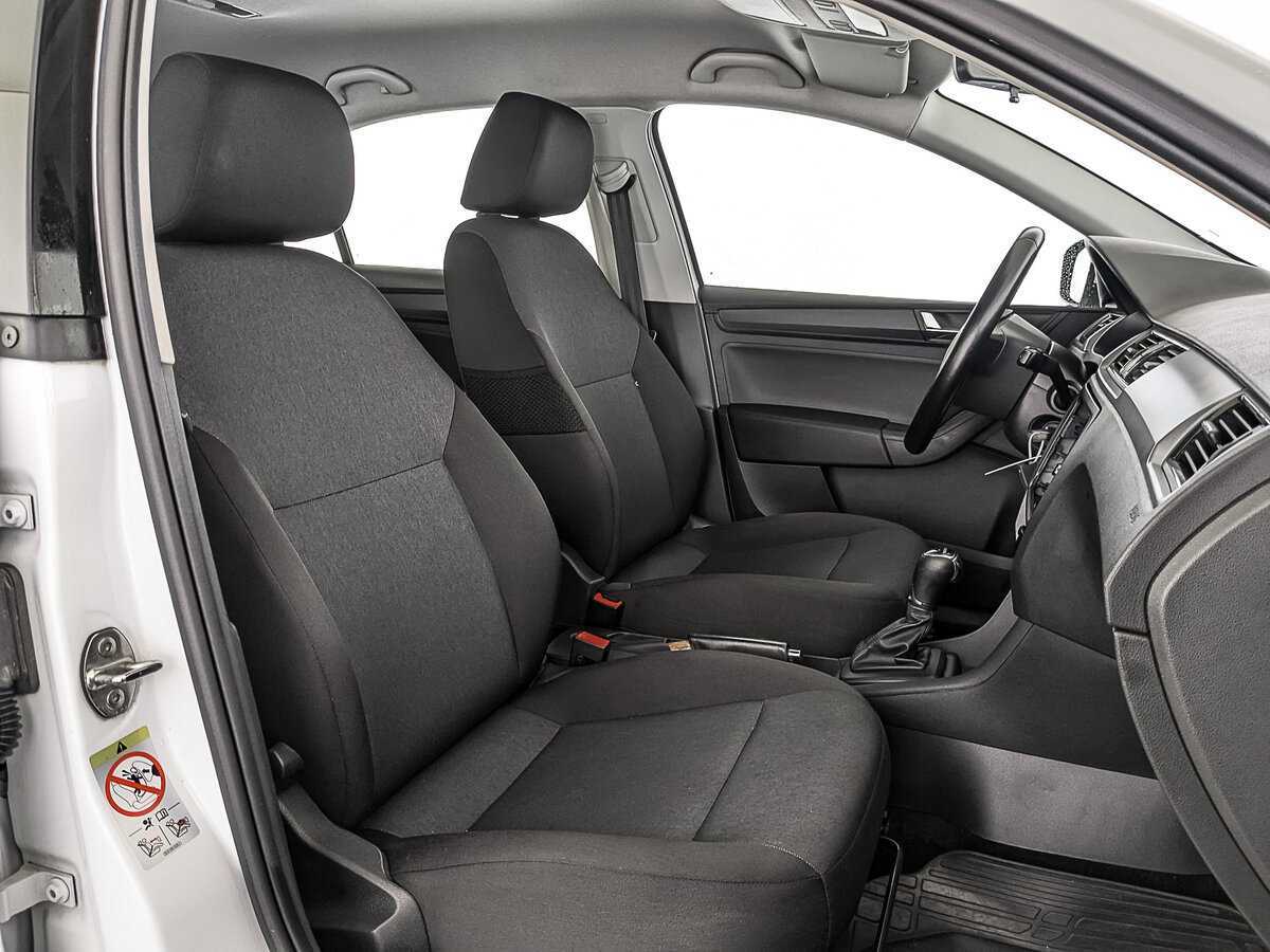 Skoda Rapid 2019 года с пробегом. Фото: #20