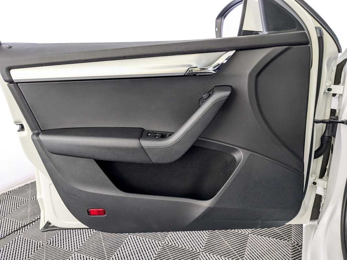 Skoda Octavia 2019 года с пробегом. Фото: #15