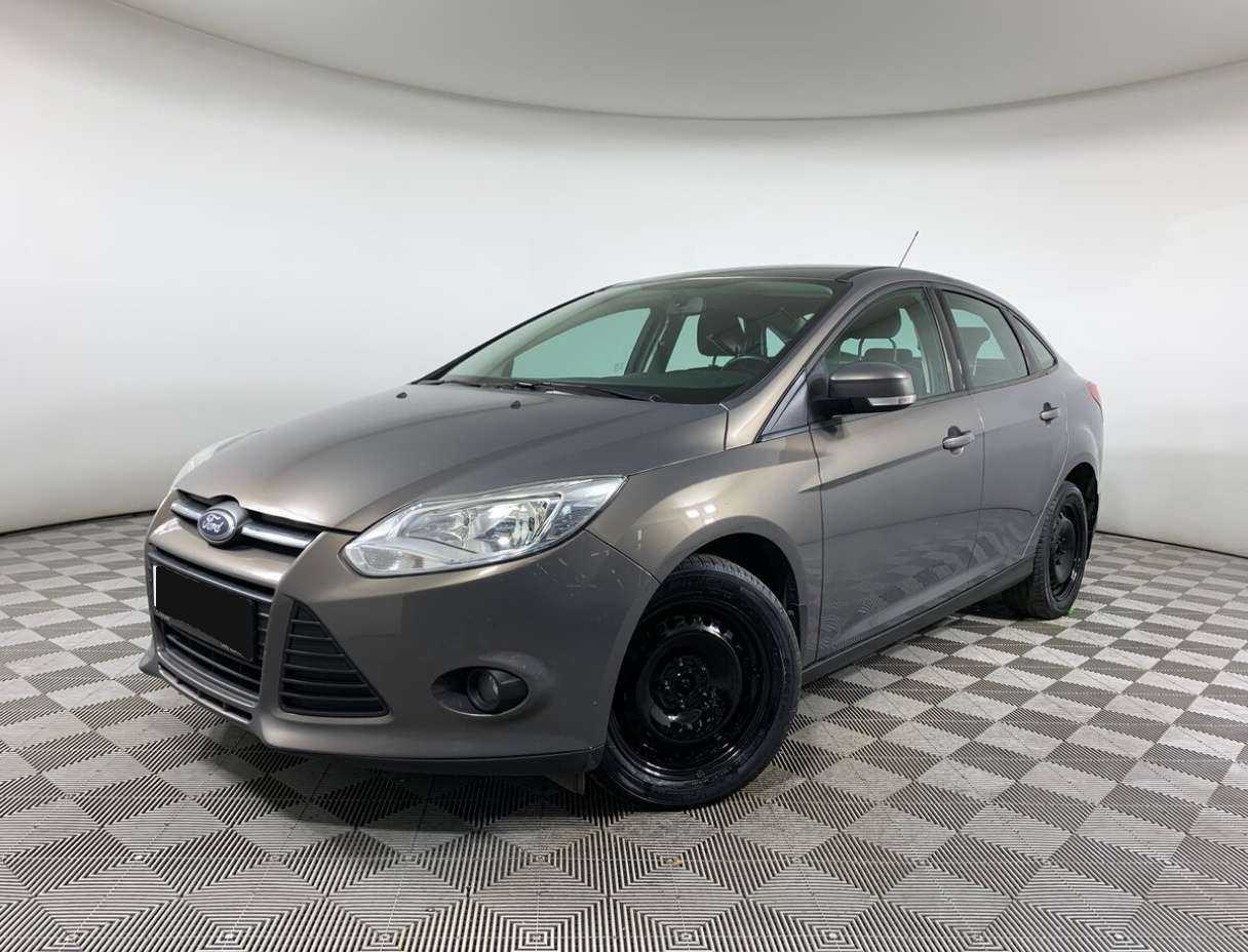 Ford Focus 2015 года с пробегом. Посмотреть фото