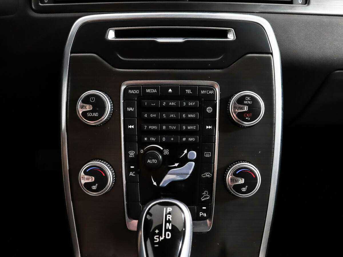 Volvo XC70 2014 года с пробегом. Фото: #14