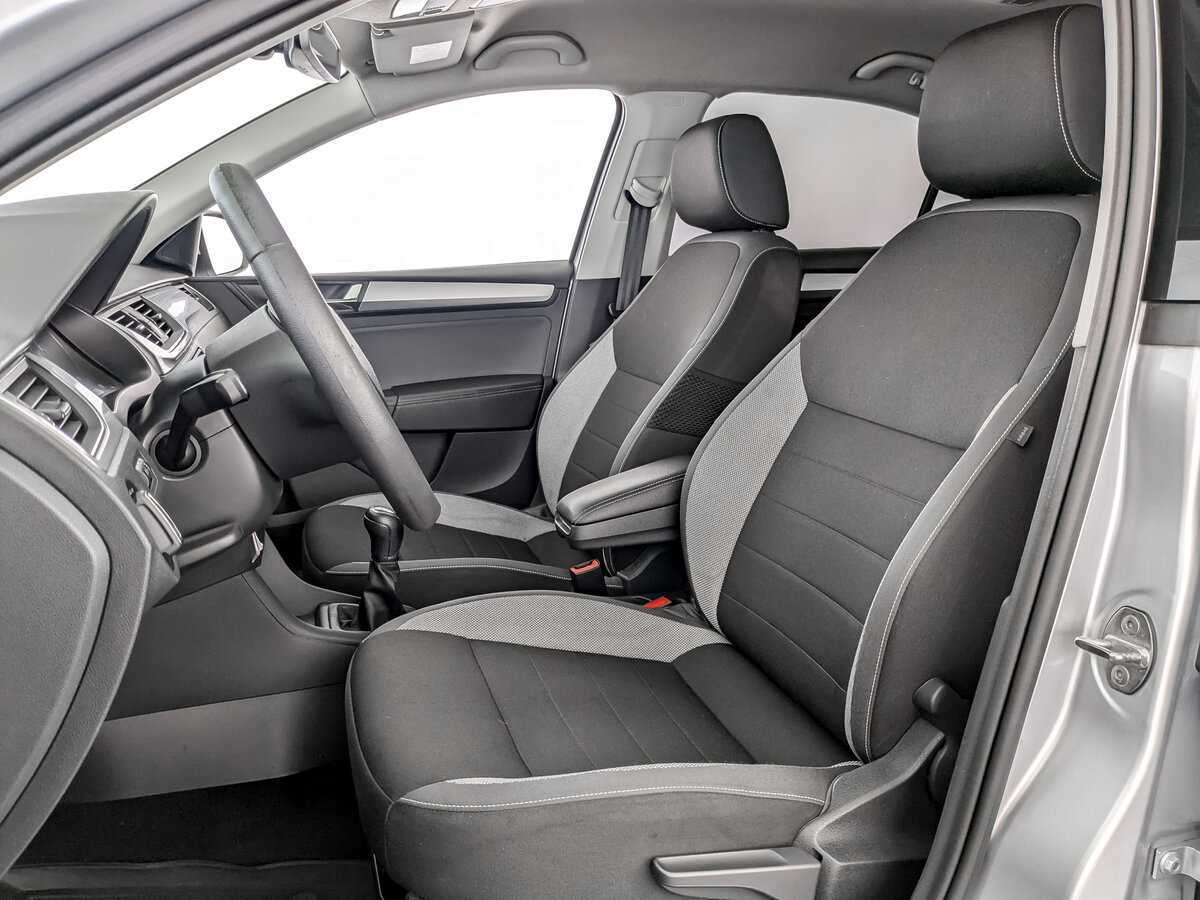 Skoda Rapid 2018 года с пробегом. Фото: #15