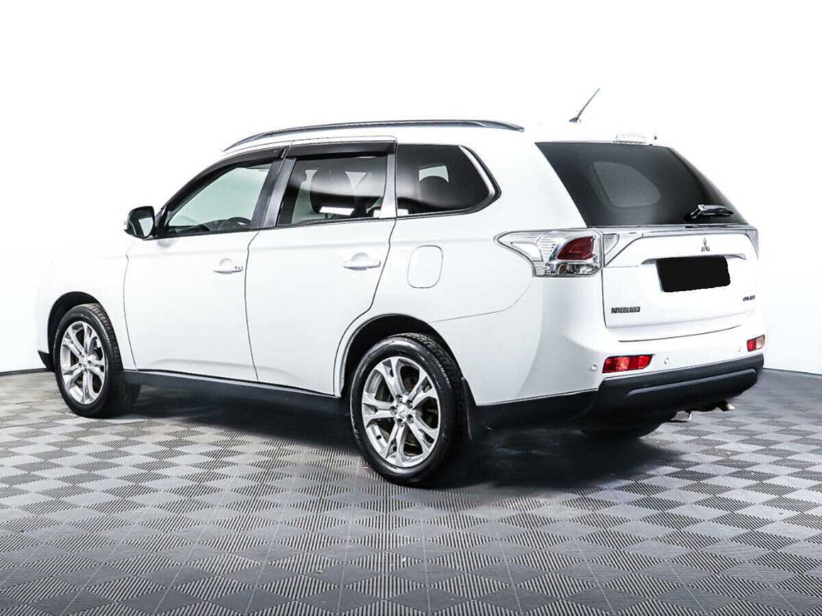 Mitsubishi Outlander 2013 года с пробегом. Фото: #6