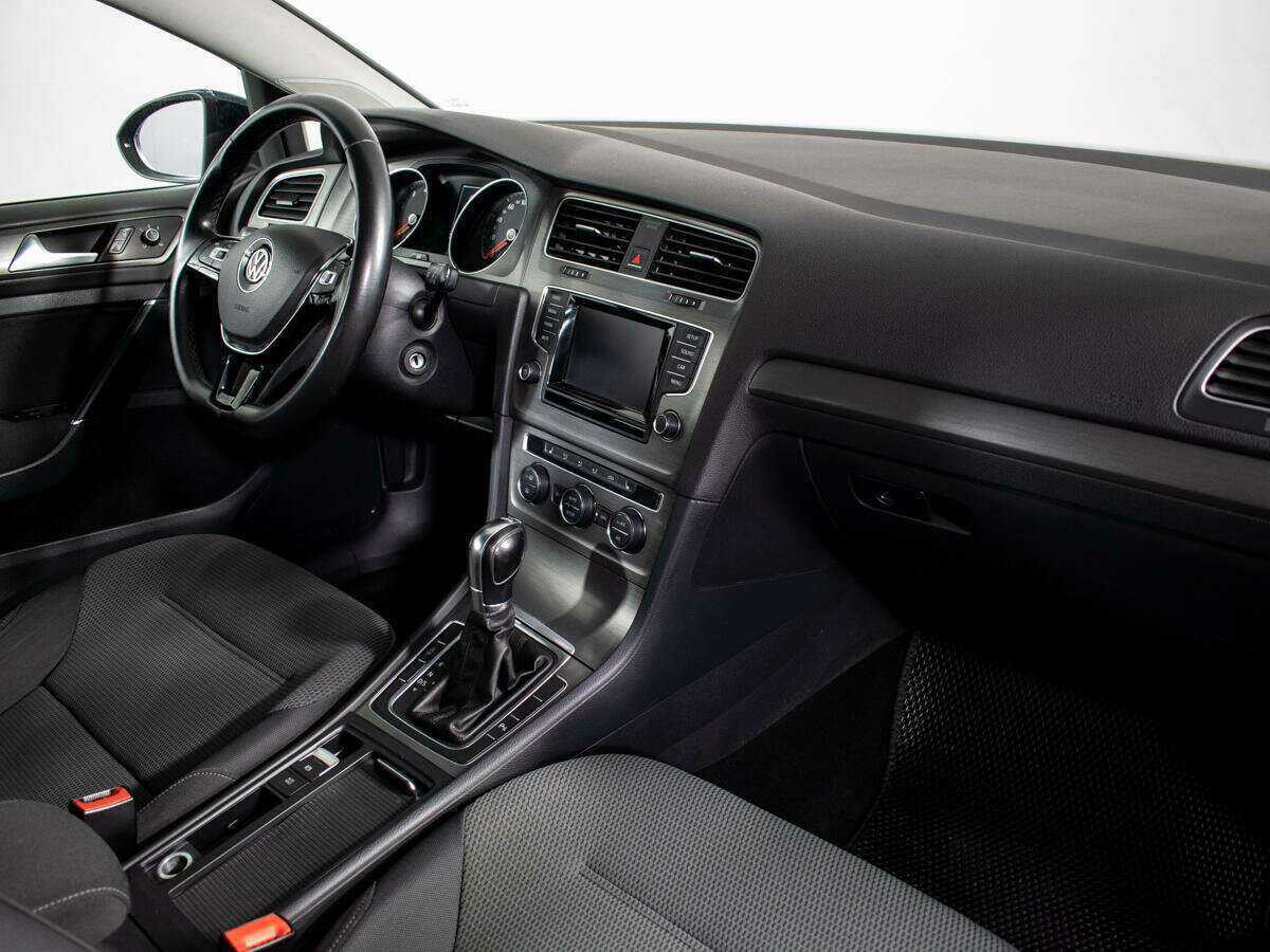 Volkswagen Golf 2013 года с пробегом. Фото: #8