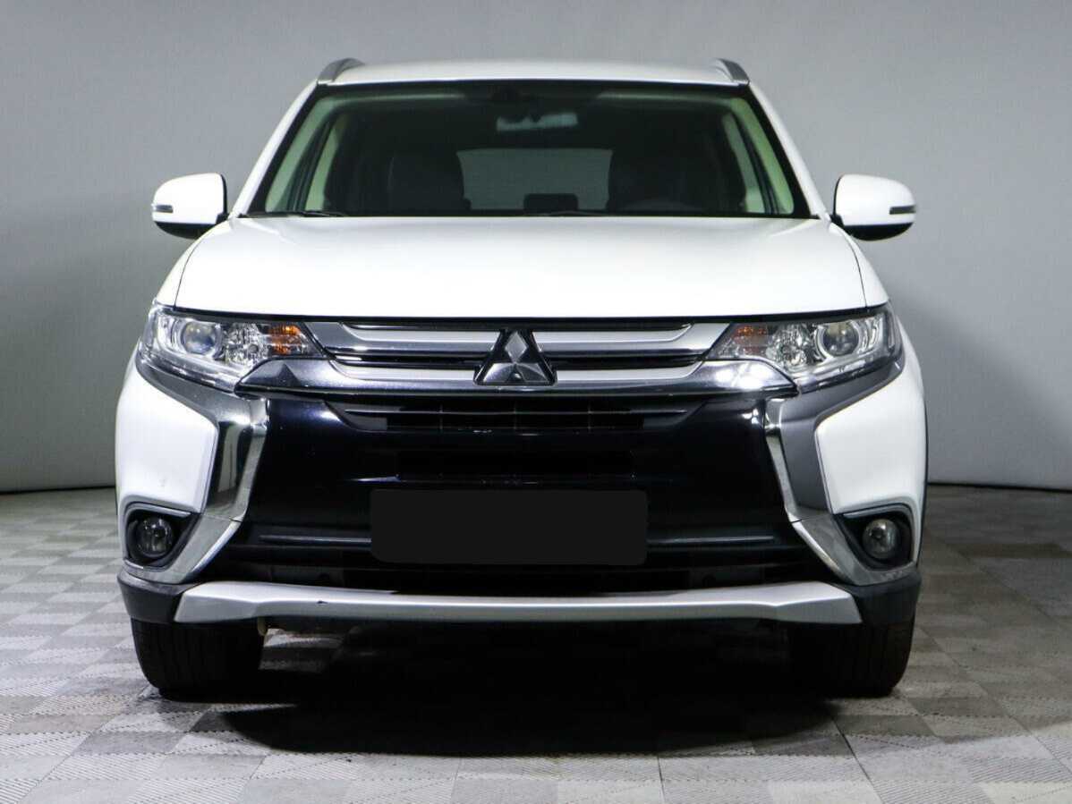 Mitsubishi Outlander 2016 года с пробегом. Фото: #0