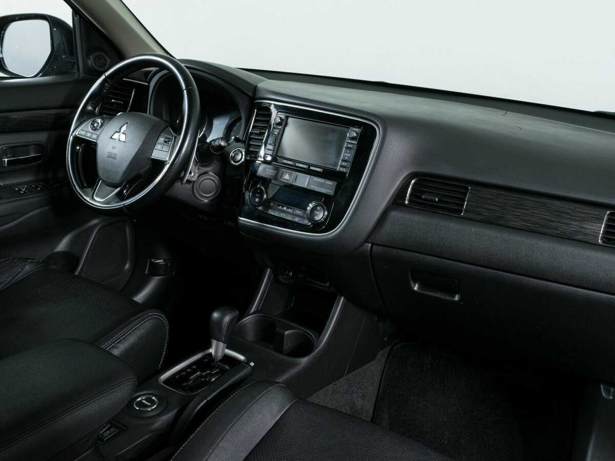 Mitsubishi Outlander 2015 года с пробегом. Фото: #7