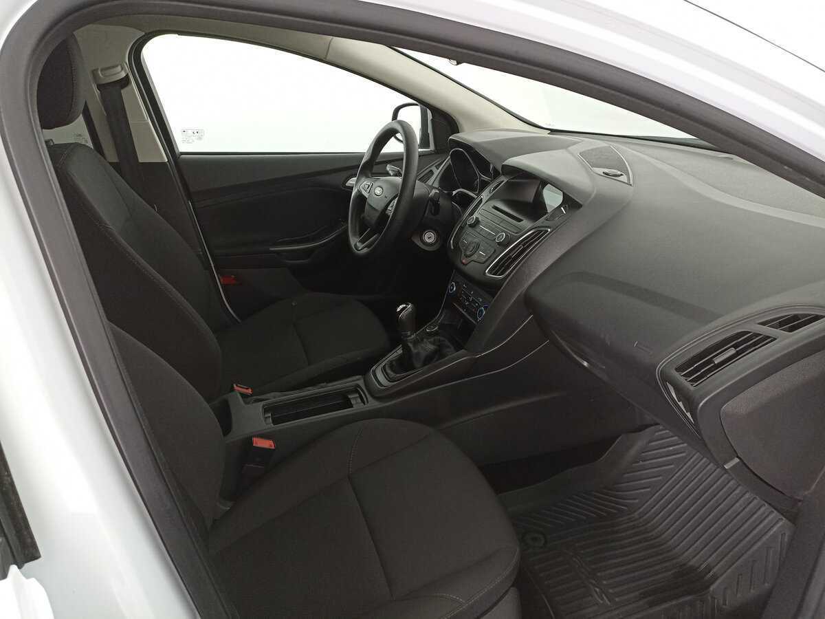 Ford Focus 2018 года с пробегом. Фото: #9