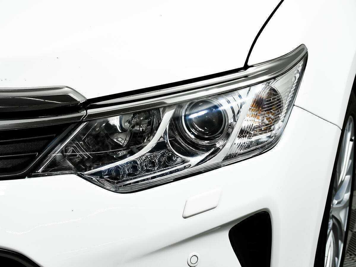 Toyota Camry 2015 года с пробегом. Фото: #14