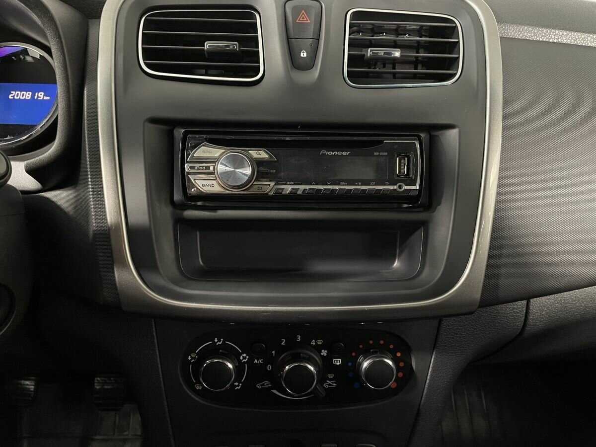 Renault Logan 2018 года с пробегом. Фото: #11