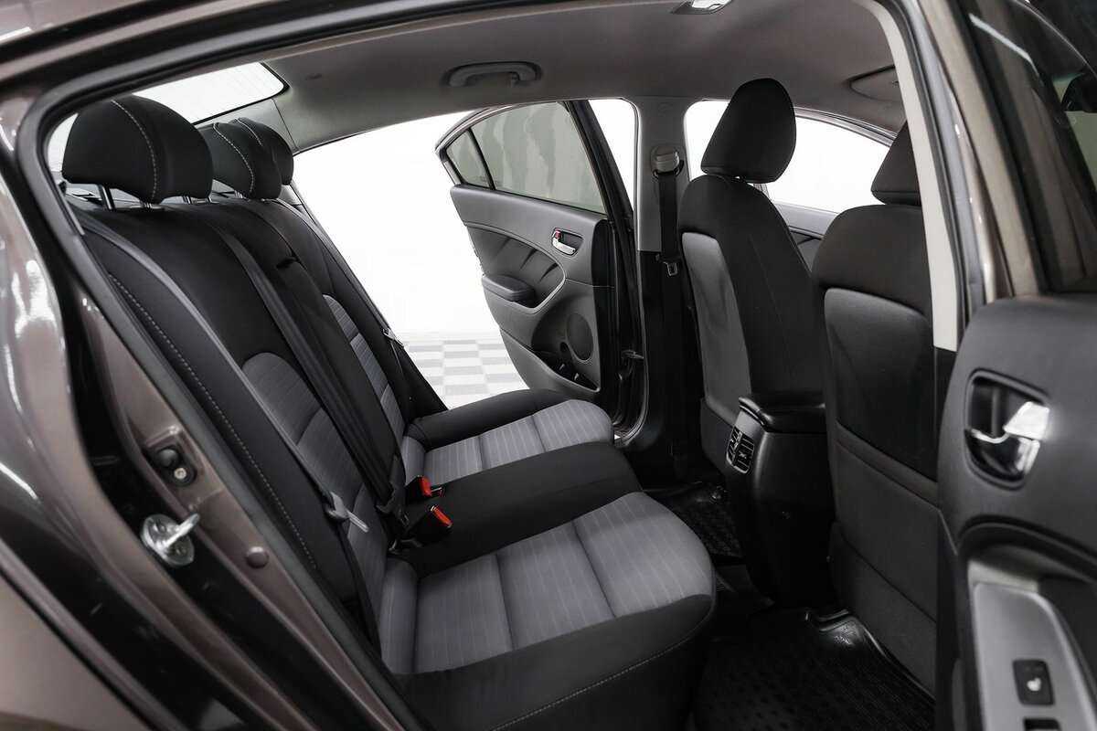 Kia Cerato 2013 года с пробегом. Фото: #13