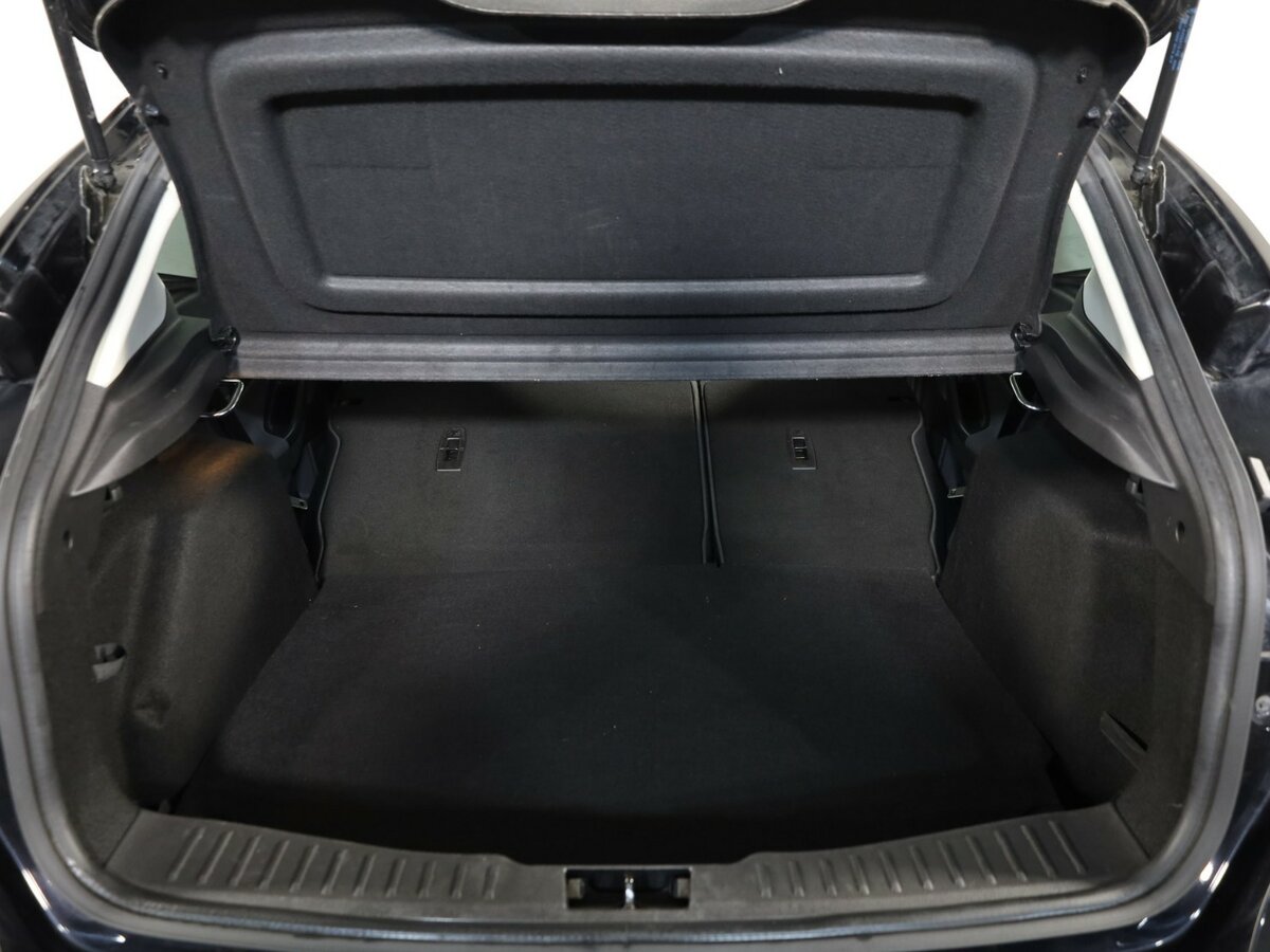 Ford Focus 2018 года с пробегом. Фото: #12