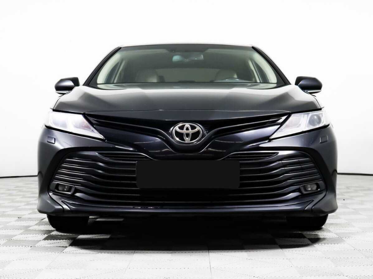 Toyota Camry 2019 года с пробегом. Фото: #1